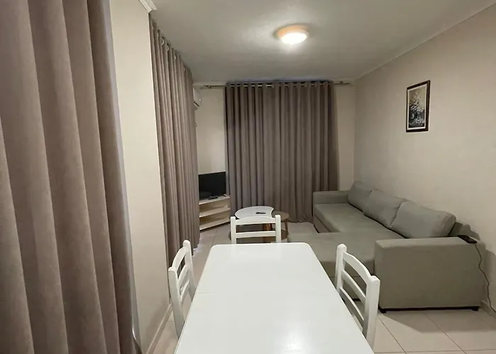 アパート Romina's Lezhë